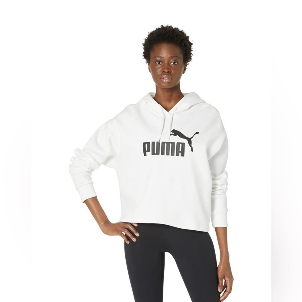 New - PUMA Women's Essentials Hoodie Cropped Logo Fleece Medium Oversized